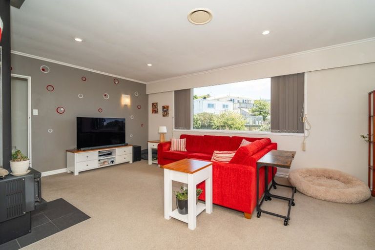 Photo of property in 36 Bracken Road, Paparangi, Wellington, 6037