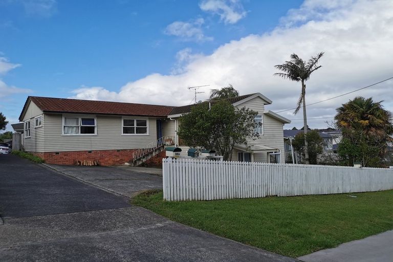 Photo of property in 1/31 Becroft Drive, Forrest Hill, Auckland, 0620