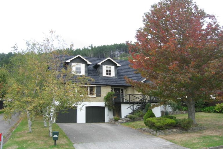 Photo of property in 32 Chichester Drive, Pinehaven, Upper Hutt, 5019