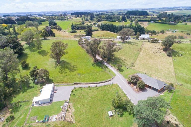 Photo of property in 137 Knorp Street, Halcombe, Feilding, 4779