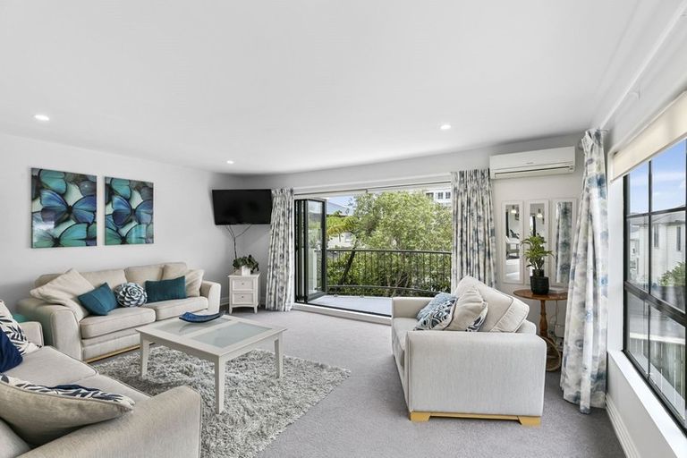 Photo of property in 16e Hobson Street, Thorndon, Wellington, 6011