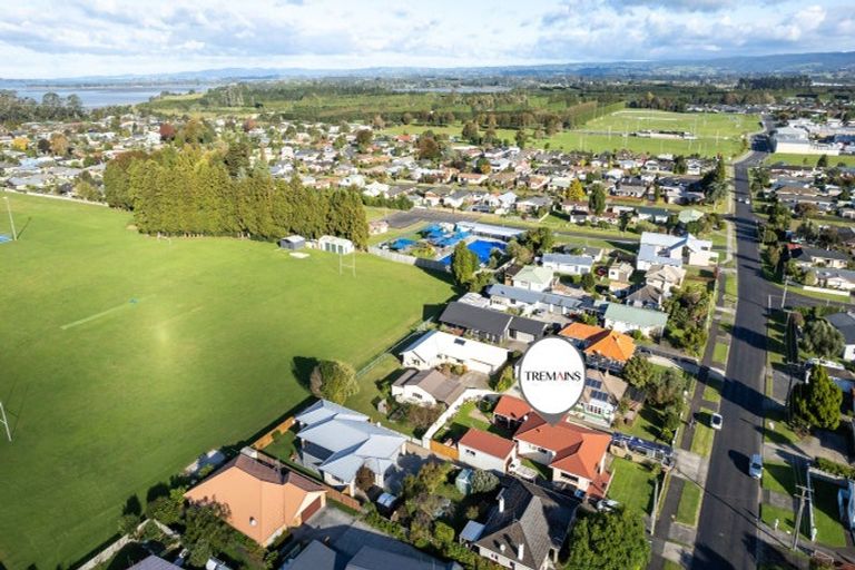 Photo of property in 16 Carisbrooke Street, Katikati, 3129