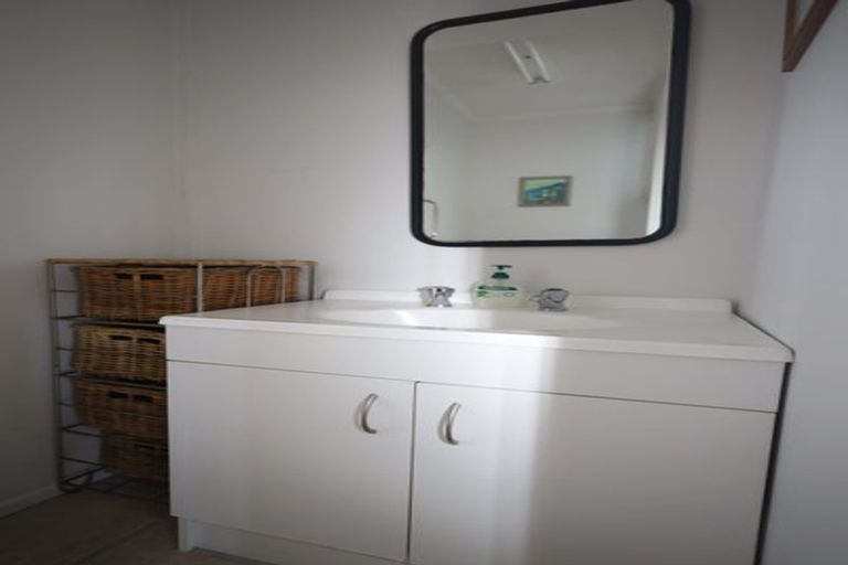 Photo of property in 988 Papamoa Beach Road, Papamoa Beach, Papamoa, 3118