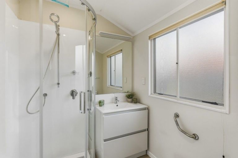 Photo of property in 26 Beach Haven Place, Paraparaumu Beach, Paraparaumu, 5032