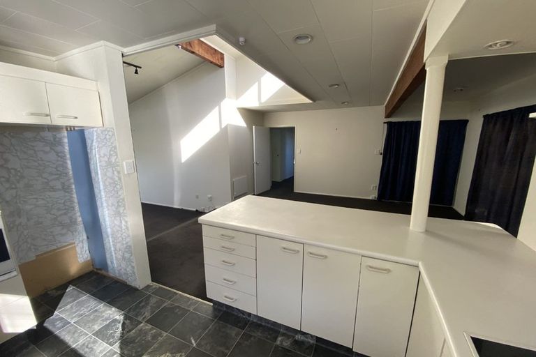 Photo of property in 8d Nevada Drive, Merrilands, New Plymouth, 4312