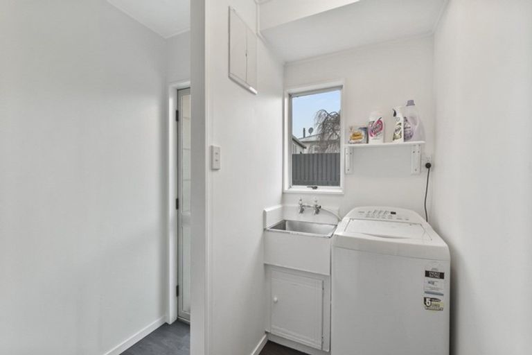 Photo of property in 8b Huia Avenue, Forest Lake, Hamilton, 3200