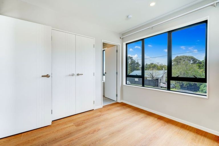 Photo of property in 25b Withers Road, Glen Eden, Auckland, 0602