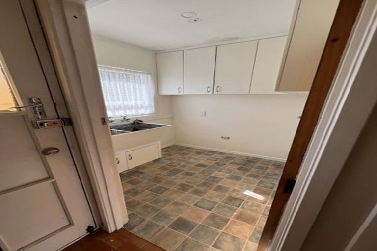 Photo of property in 1 Short Street, Manurewa East, Auckland, 2102