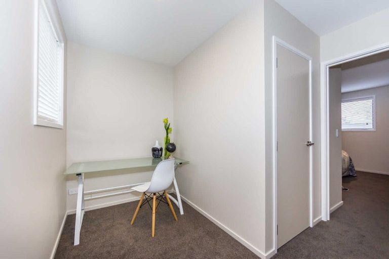 Photo of property in 2/21 Hills Road, Edgeware, Christchurch, 8013