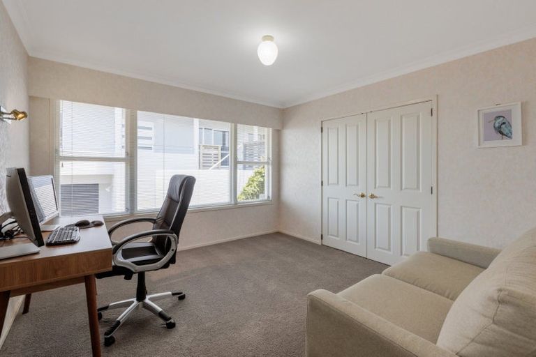 Photo of property in 4 Mana Street, Otumoetai, Tauranga, 3110