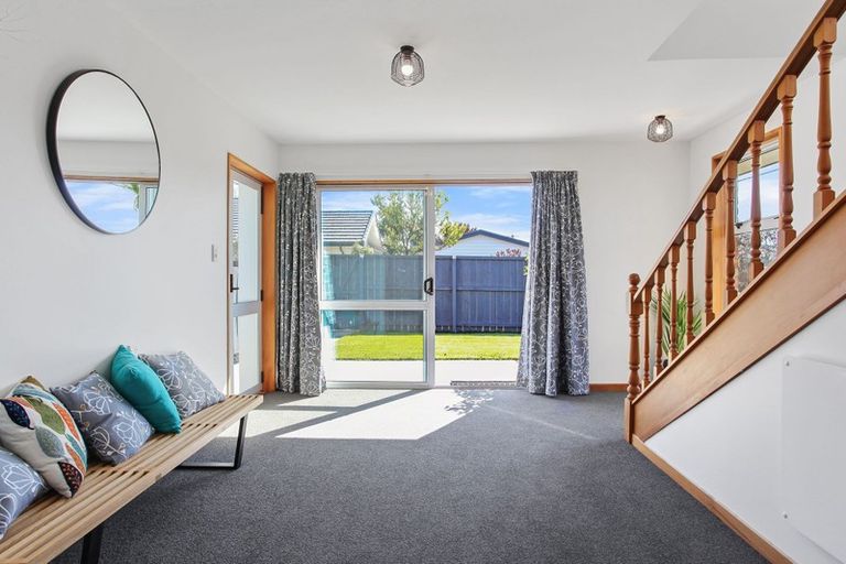 Photo of property in 1/121 Wilsons Road, Saint Martins, Christchurch, 8022
