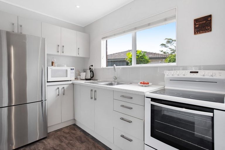 Photo of property in 96b Lakeside Drive, Orewa, 0931