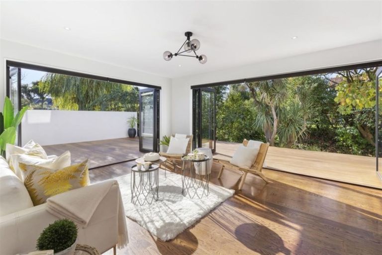 Photo of property in 15 Chislehurst Place, Bryndwr, Christchurch, 8052