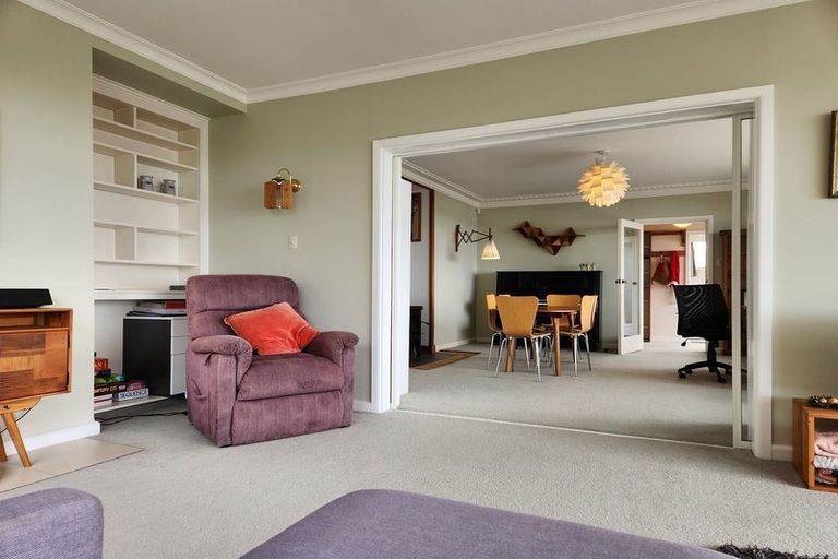 Photo of property in 34 Cannon Hill Crescent, Mount Pleasant, Christchurch, 8081