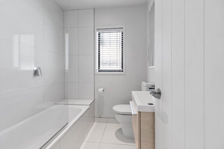 Photo of property in 143a Oceanview Road, Mount Maunganui, 3116