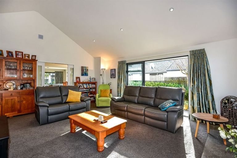 Photo of property in 54 Forest Drive, Parklands, Christchurch, 8083