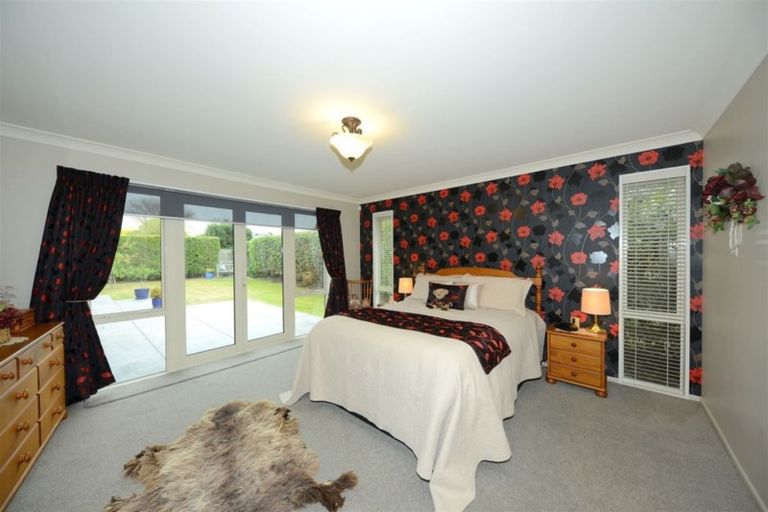 Photo of property in 36 Merrin Street, Avonhead, Christchurch, 8042