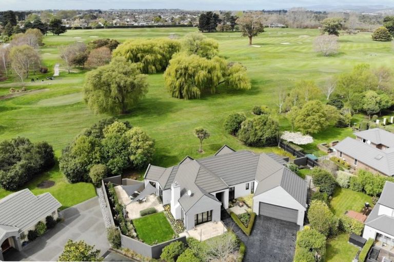Photo of property in 39 Lexington Place, Shirley, Christchurch, 8061