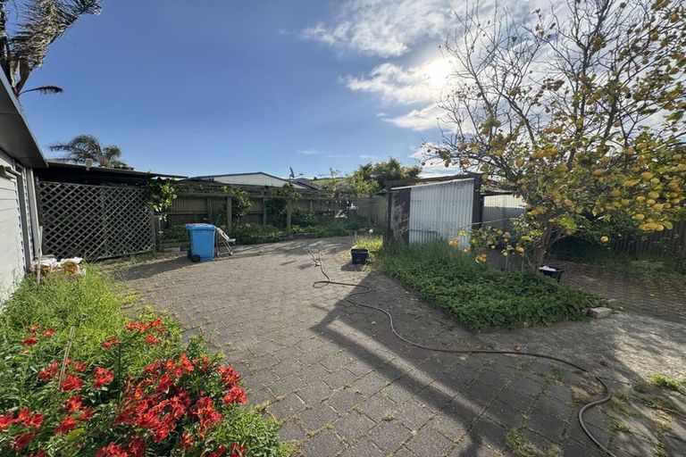 Photo of property in 12 O'dowd Road, Taradale, Napier, 4112