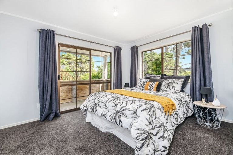 Photo of property in 11 Kellett Road, Ranui, Auckland, 0612