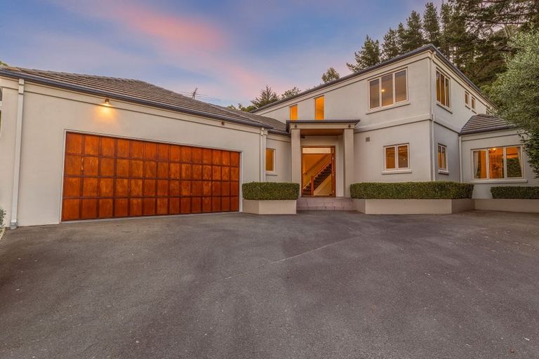 Photo of property in 16 Basil Place, Mount Pleasant, Christchurch, 8081