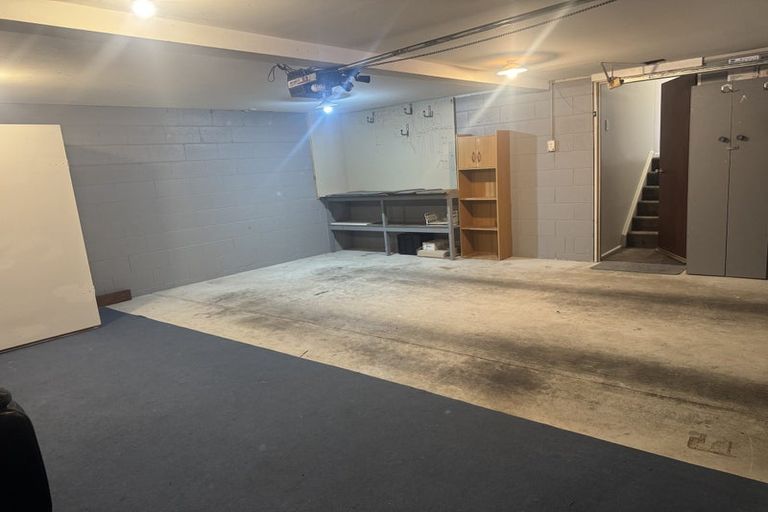 Photo of property in 132a Warren Crescent, Hillmorton, Christchurch, 8025