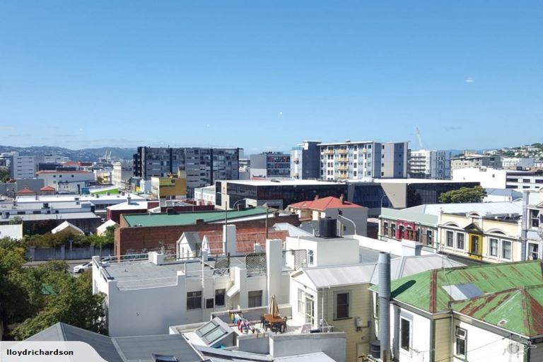 Photo of property in Qba Apartments, 3i/51 Webb Street, Mount Cook, Wellington, 6011