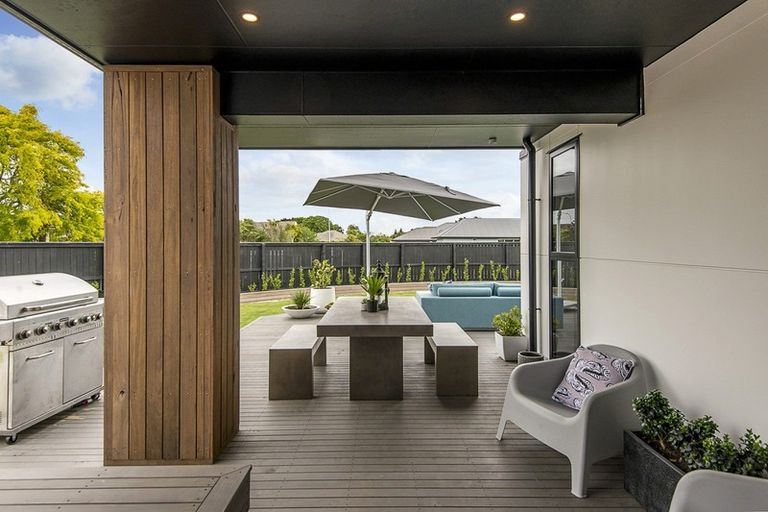 Photo of property in 10 Evesham Crescent, Spreydon, Christchurch, 8024