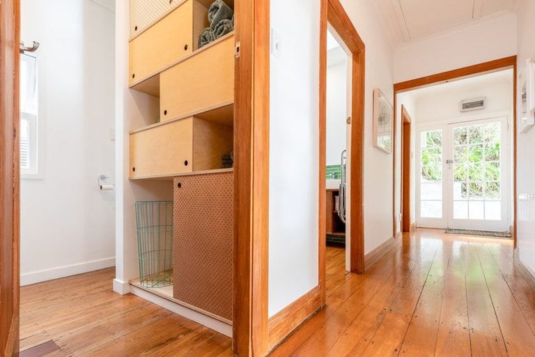 Photo of property in 6 Carlton Street, Melrose, Wellington, 6023