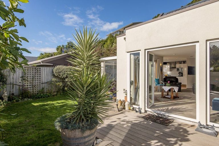 Photo of property in 27 Augusta Street, Redcliffs, Christchurch, 8081