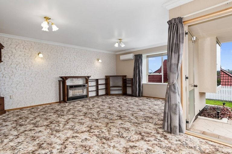 Photo of property in 1 Rangataua Street, Welcome Bay, Tauranga, 3112