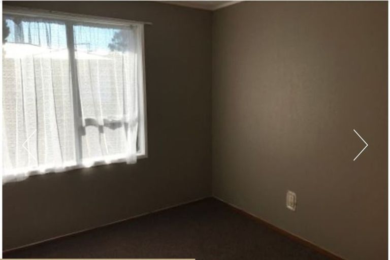 Photo of property in 11 Medina Place, Half Moon Bay, Auckland, 2012