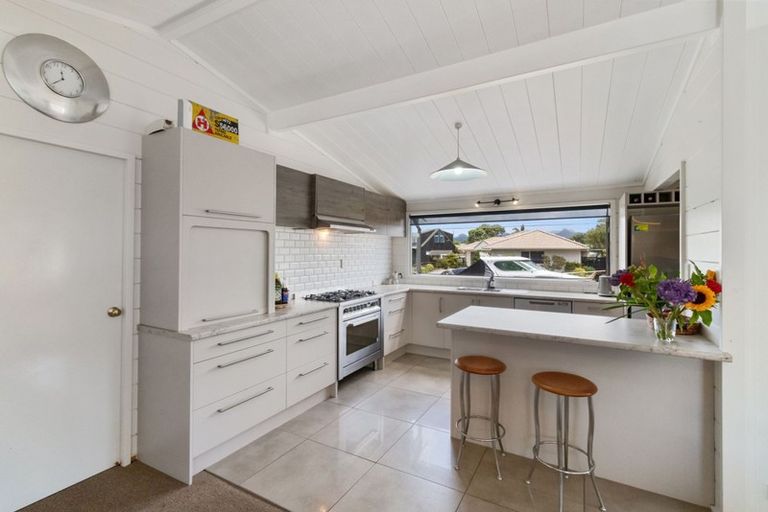 Photo of property in 1 Holland Close, Pauanui, Hikuai, 3579