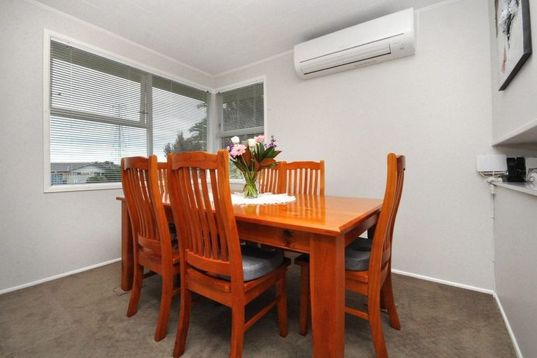 Photo of property in 12 Tinkler Place, Favona, Auckland, 2024