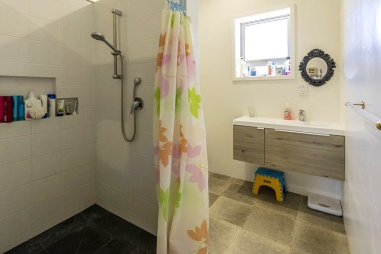 Photo of property in 29 Paterson Drive, Hawea Flat, Wanaka, 9382