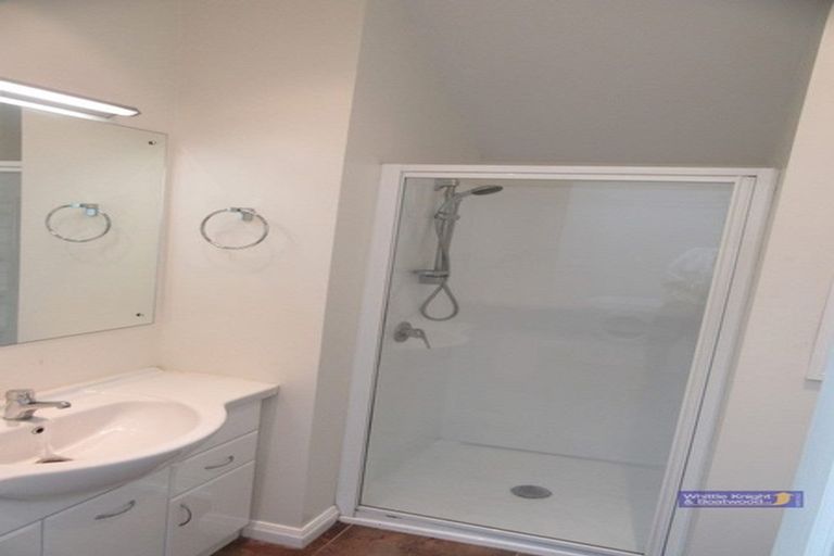 Photo of property in 1 Piko Crescent, Riccarton, Christchurch, 8041