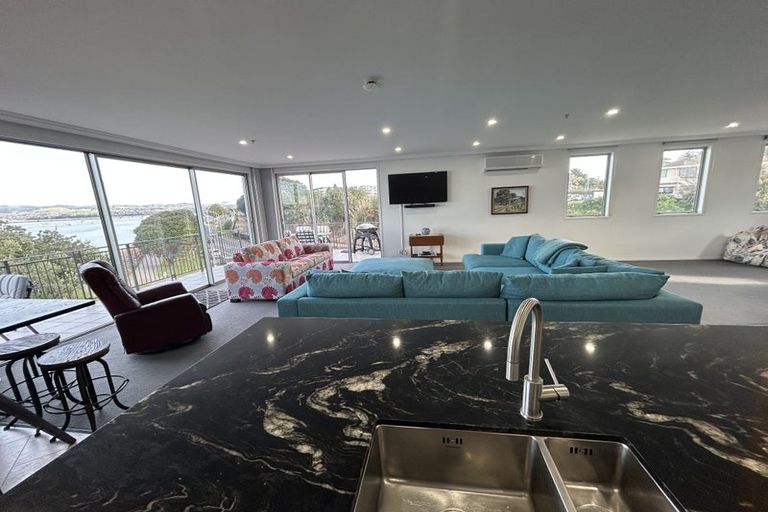 Photo of property in 2/51 Dive Crescent, Tauranga, 3110