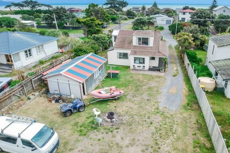 Photo of property in 56 Dixie Street, Te Horo Beach, Otaki, 5581