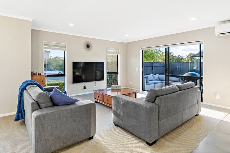 Photo of property in 23 Wawatai Drive, Karaka, Papakura, 2113