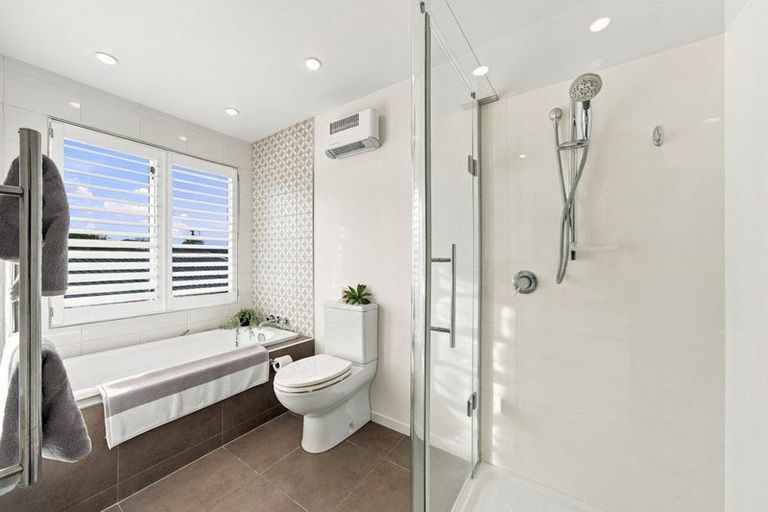 Photo of property in 74 Office Road, Merivale, Christchurch, 8014