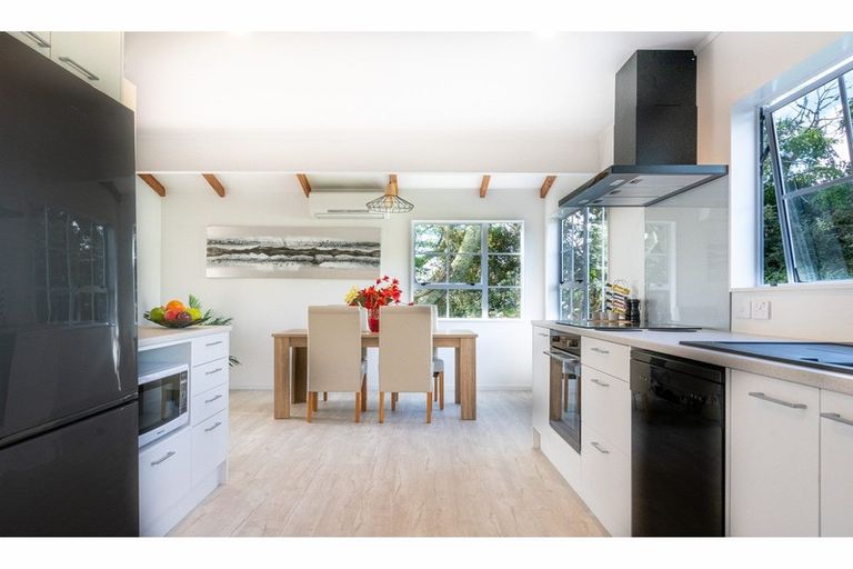 Photo of property in 147 Mangakura Road, Helensville, 0875