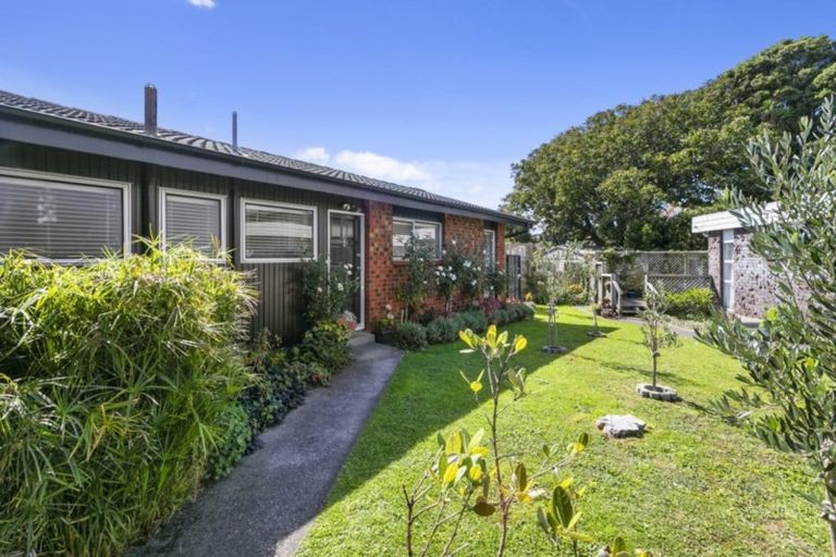 Photo of property in 1001b High Street, Avalon, Lower Hutt, 5011