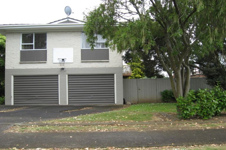 Photo of property in 18 Seaforth Avenue, Mangere Bridge, Auckland, 2022
