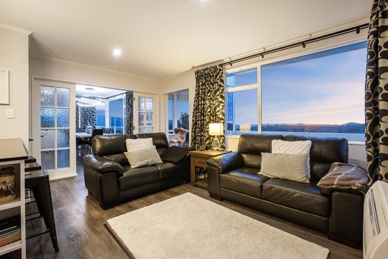 Photo of property in 6 Iona Place, Papakowhai, Porirua, 5024