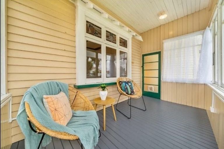 Photo of property in 43 Cuba Street, Petone, Lower Hutt, 5012