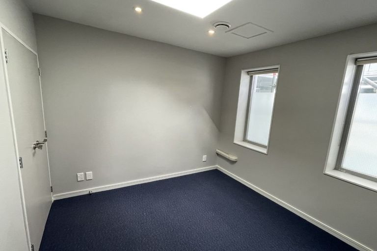 Photo of property in 5/35 Home Street, Mount Victoria, Wellington, 6011