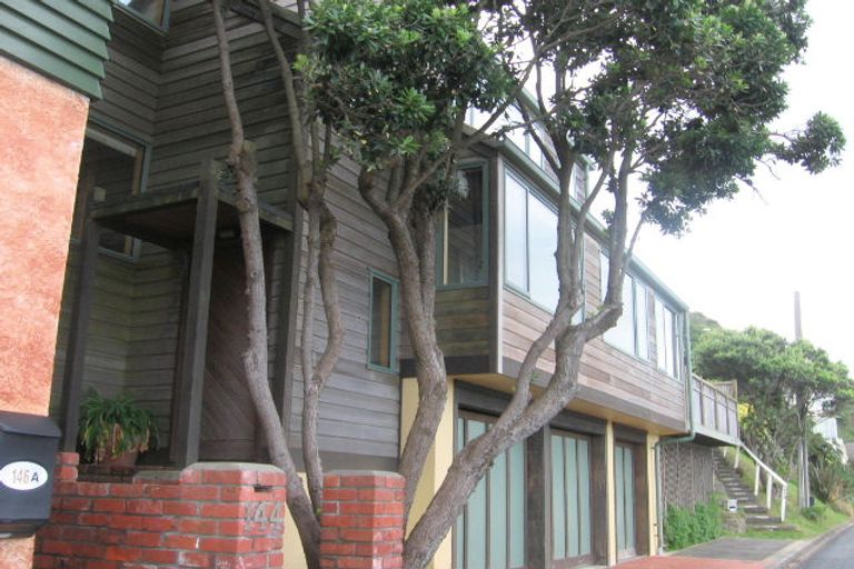Photo of property in 144 The Esplanade, Houghton Bay, Wellington, 6023