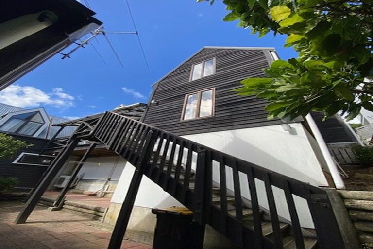 Photo of property in 5a Austin Street, Mount Victoria, Wellington, 6011