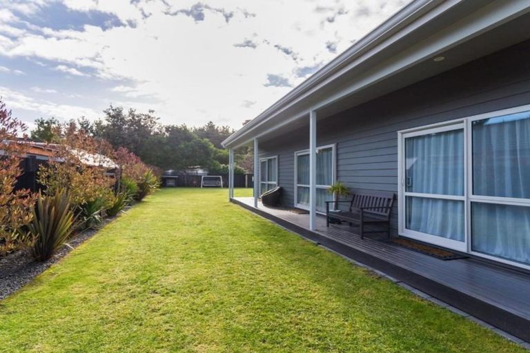Photo of property in 26 Sandown Avenue, Himatangi Beach, Foxton, 4891