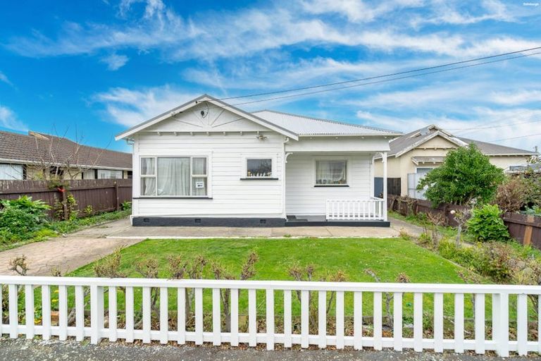 Photo of property in 35 Hargest Crescent, Saint Kilda, Dunedin, 9012